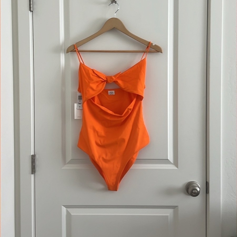 NWT Aritzia Wilfred Noe Swimsuit - Orange Punch (M)